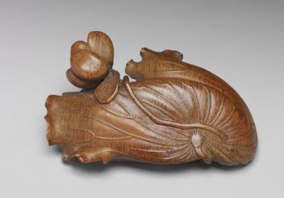 图片[2]-Carved bamboo root water container in the form of a lotus leaf, 18th century, Qing dynasty-China Archive